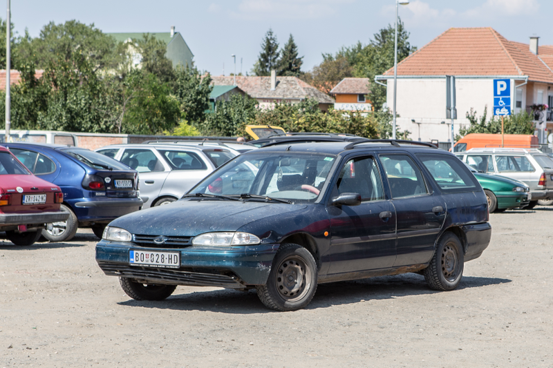 Illustration for article titled Euro cars photo dump